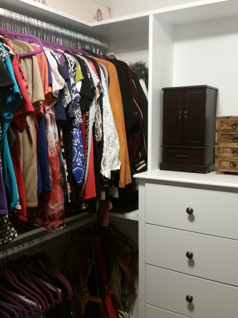 Small Closet, makeover